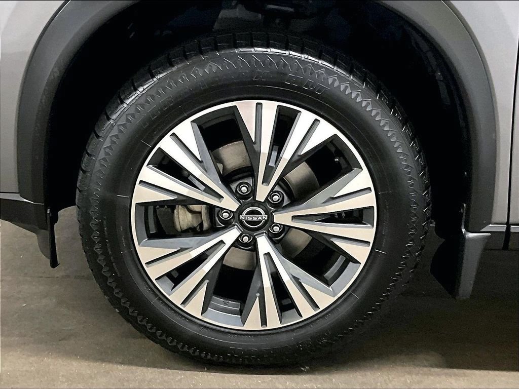 Used 2022 Nissan Rogue SV w/ SV Premium Package AWD/4WD image 7