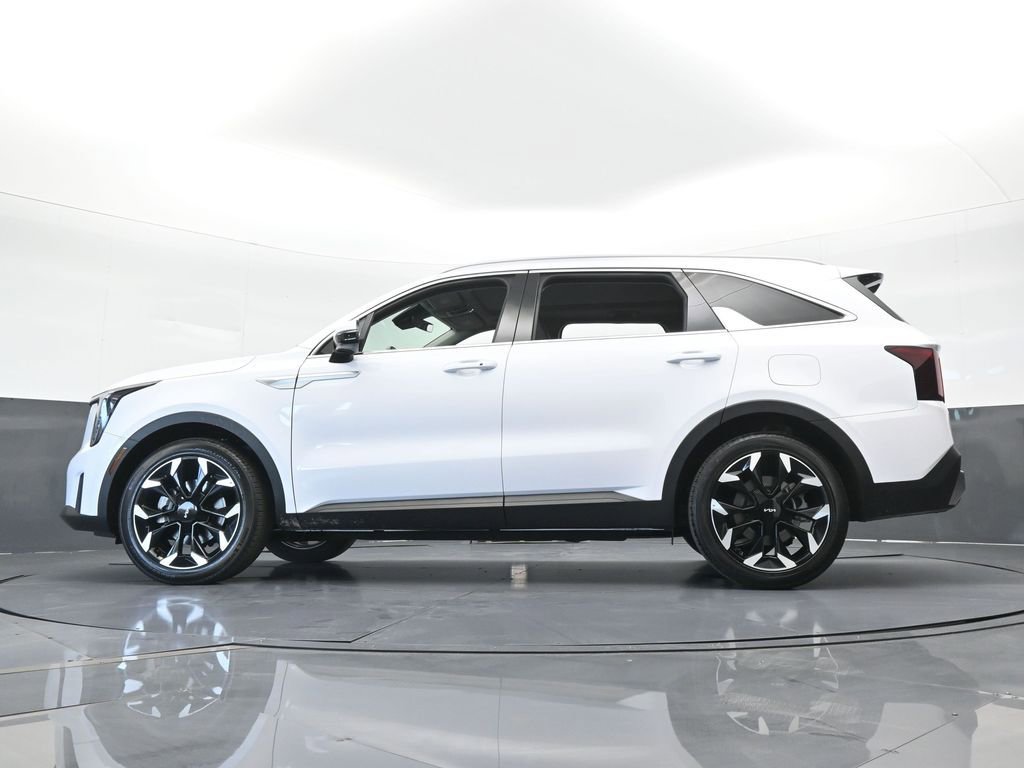 Used 2025 Kia Sorento EX w/ Panoramic Sunroof Package FWD image 60