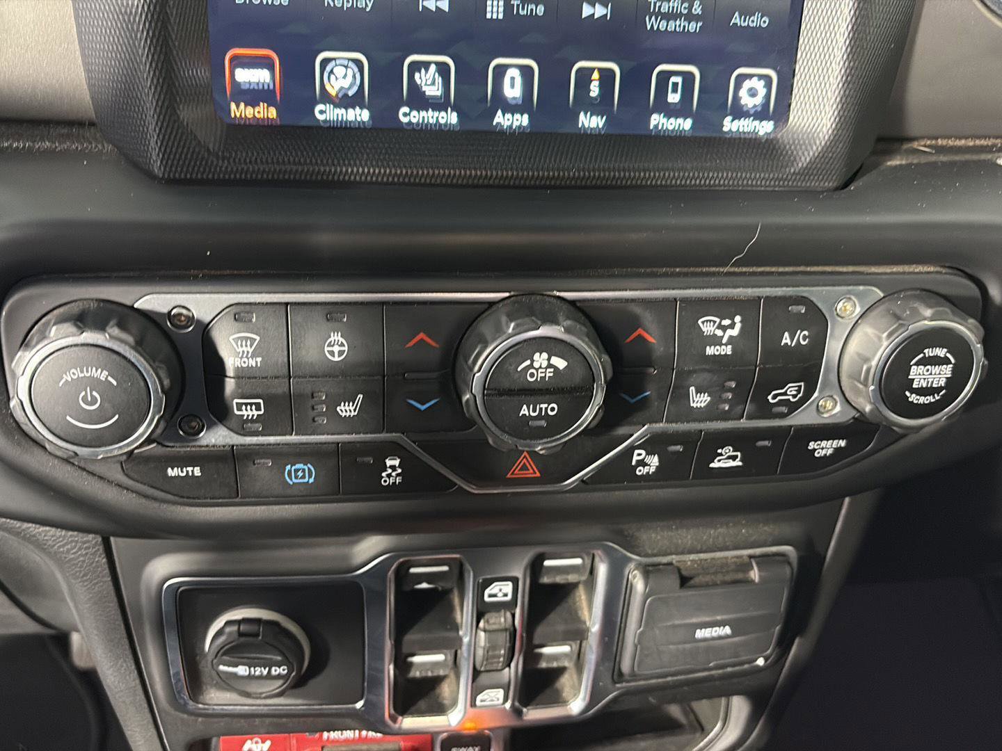 Used 2021 Jeep Wrangler Unlimited Rubicon 4xe w/ Cold Weather Group image 34