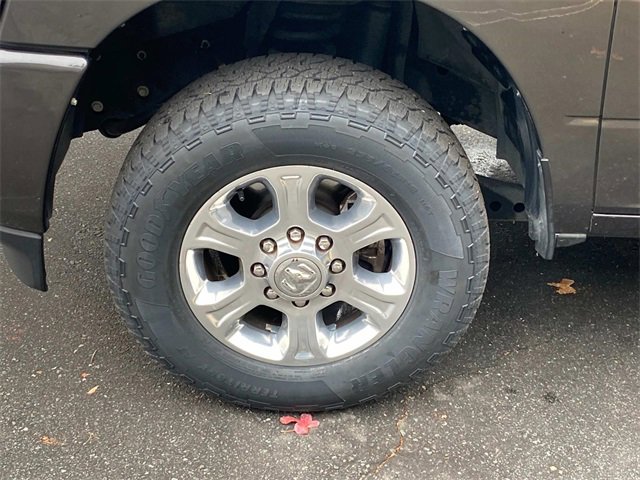 Used 2024 RAM 2500 Big Horn w/ Sport Appearance Package image 6