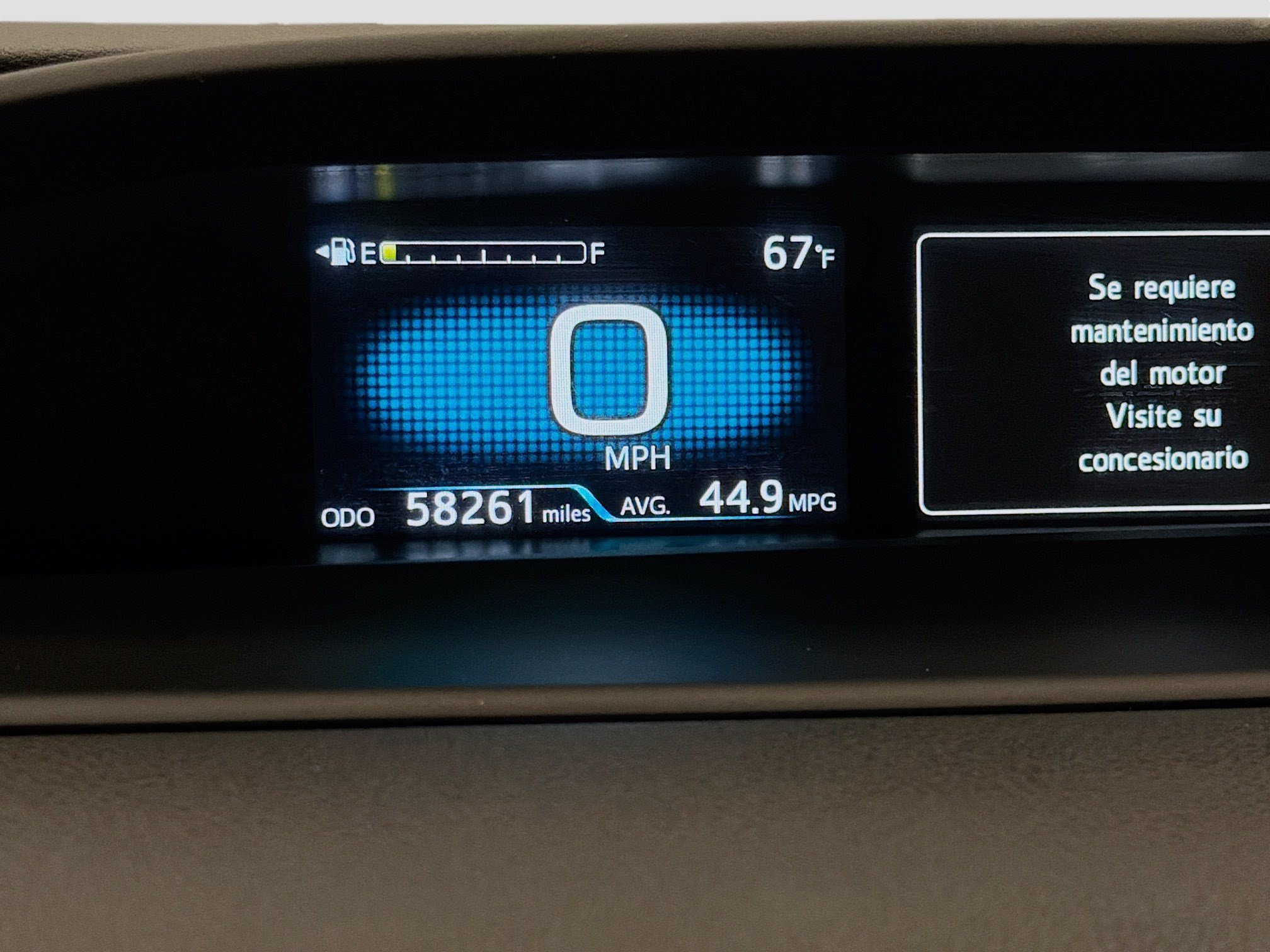 Used 2021 Toyota Prius L Eco FWD image 8
