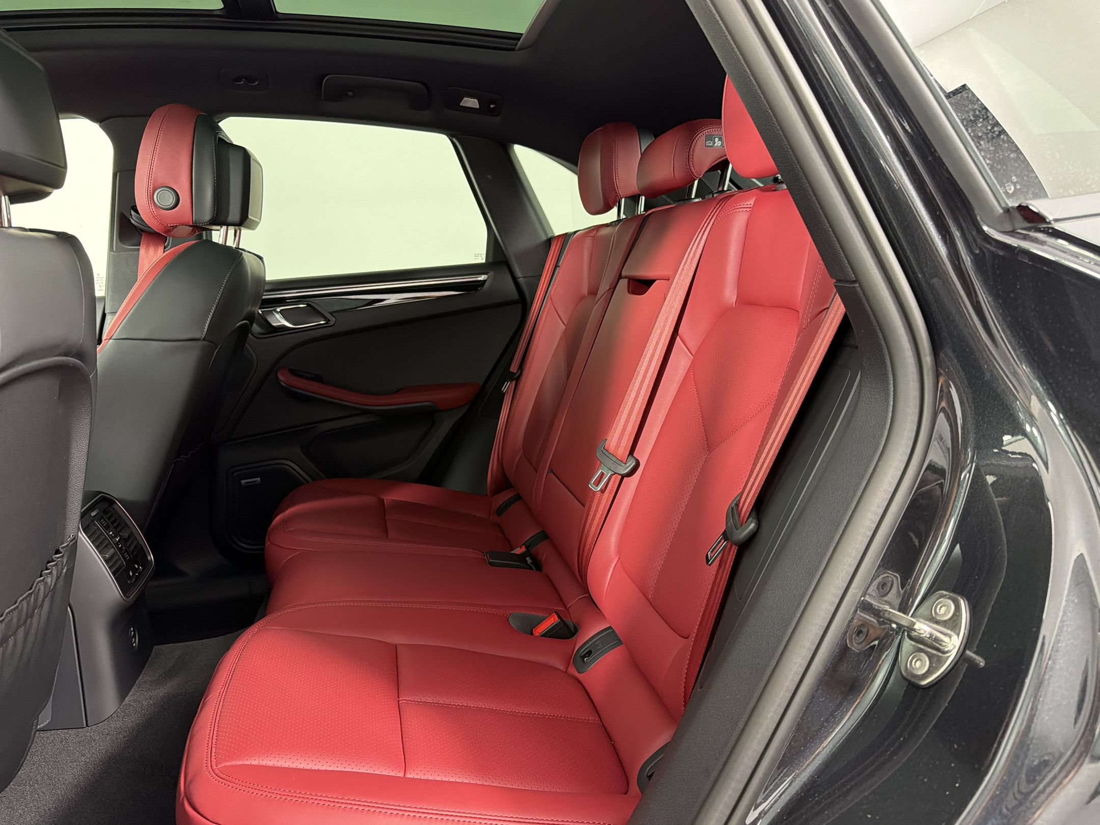 New 2026 Porsche Macan S AWD/4WD image 20