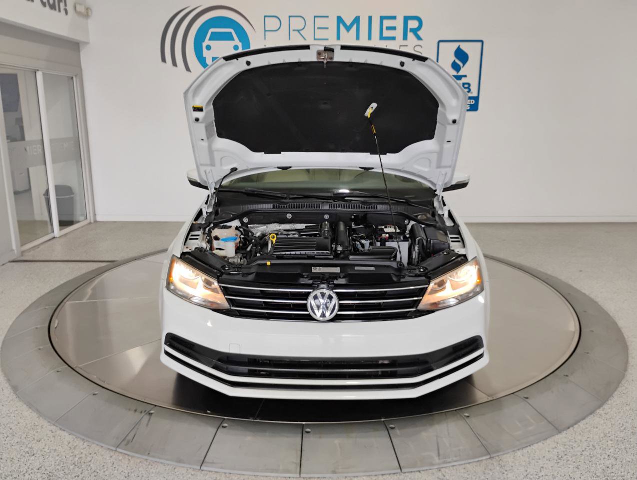 Used 2016 Volkswagen Jetta SE FWD image 49