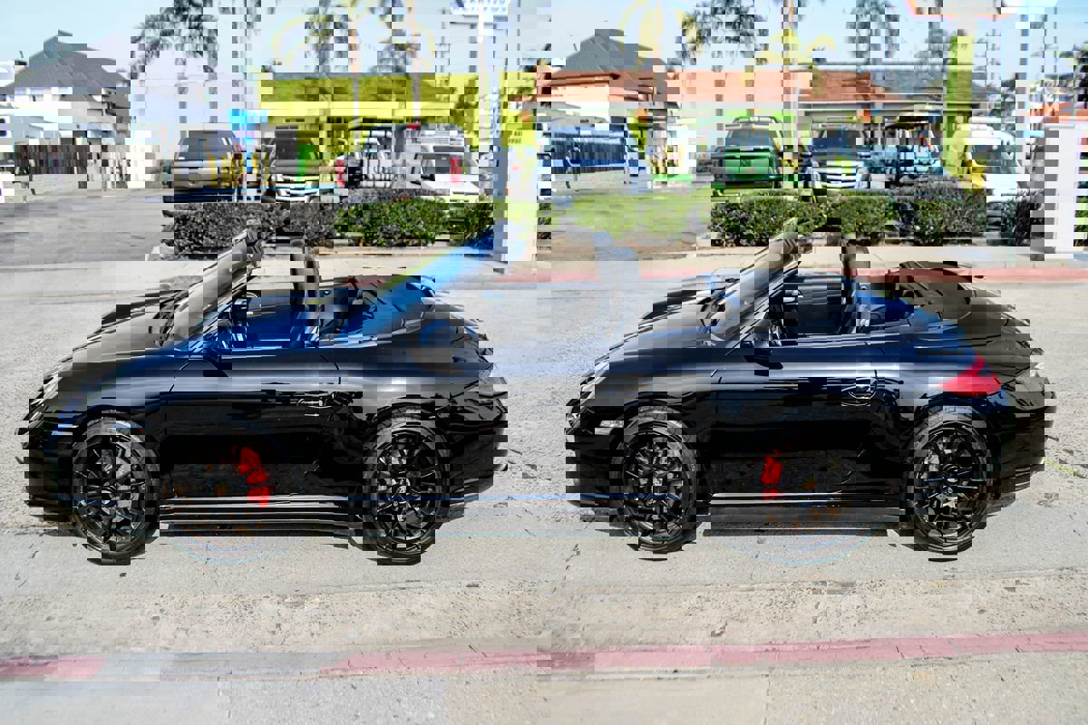 Used 2011 Porsche 911 Carrera 4S image 2