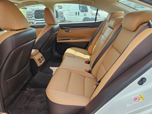 Used 2017 Lexus ES 350 w/ Premium Package FWD image 15