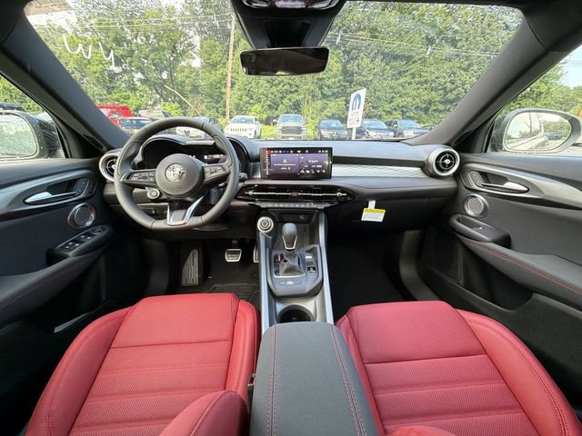 New 2026 Alfa Romeo Tonale w/ Red Premium Package AWD/4WD image 12