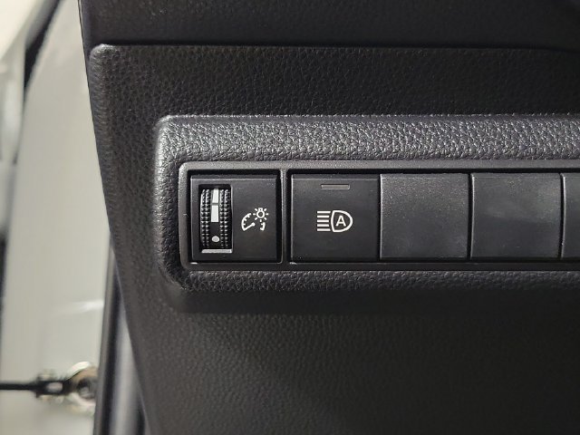 Used 2022 Toyota Corolla LE FWD image 22