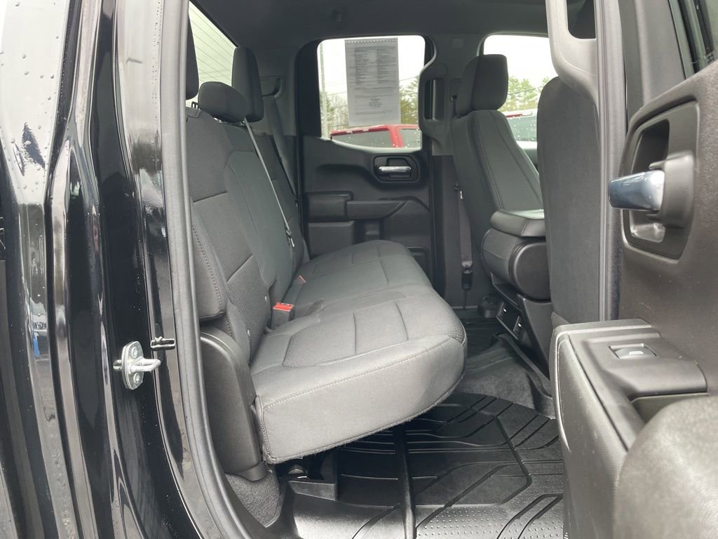 Used 2020 Chevrolet Silverado 1500 Custom w/ Custom Value Package image 27