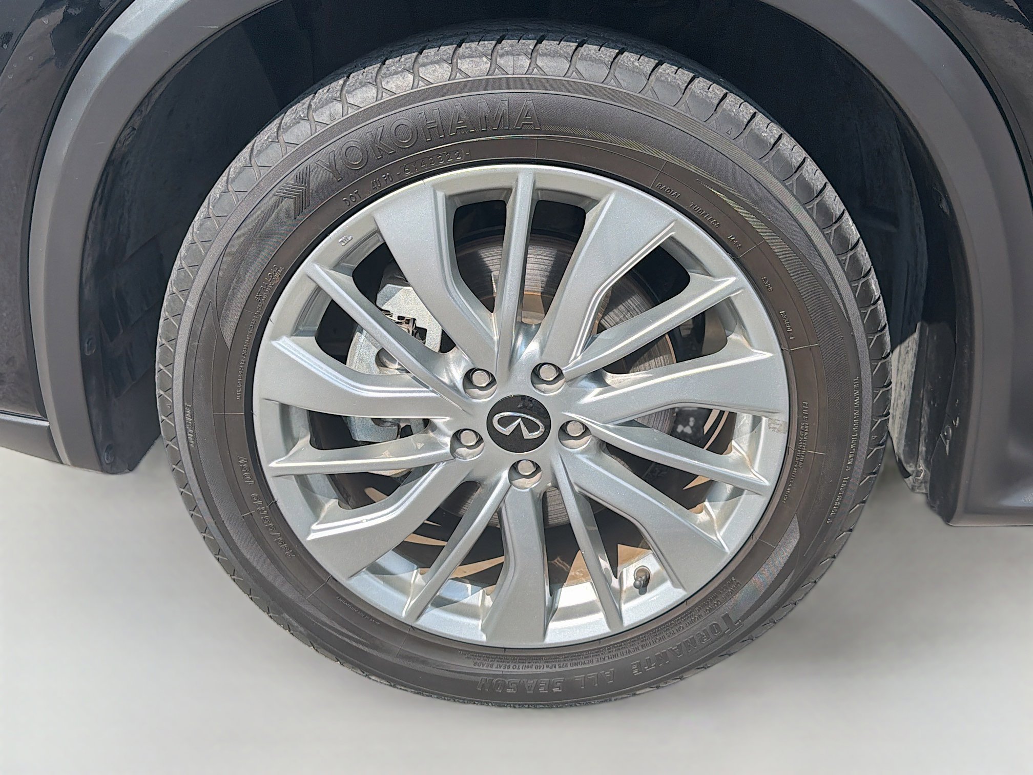 Used 2024 INFINITI QX50 Luxe w/ Accent Package FWD image 38
