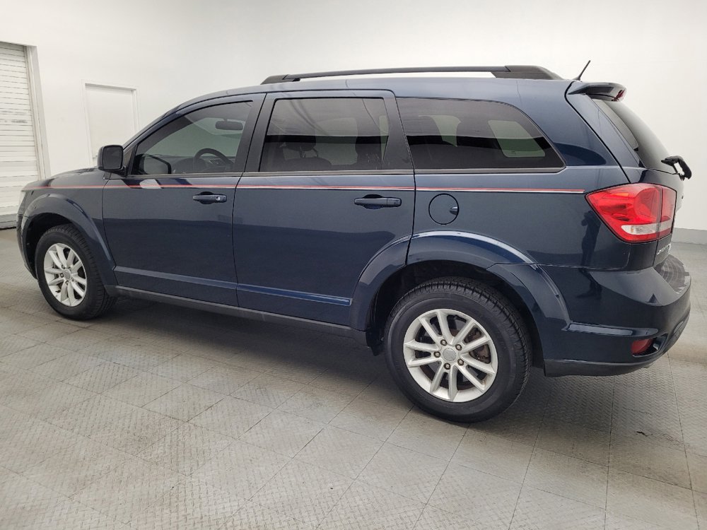 Used 2015 Dodge Journey SXT w/ Flexible Seating Group FWD image 3