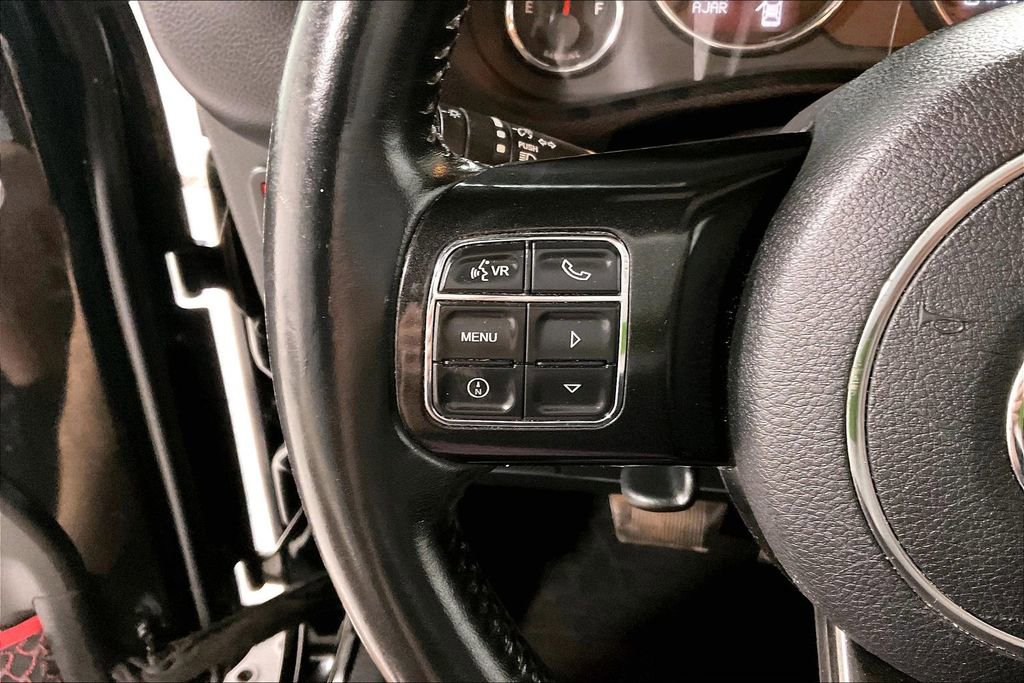 Used 2017 Jeep Wrangler Unlimited Rubicon image 24