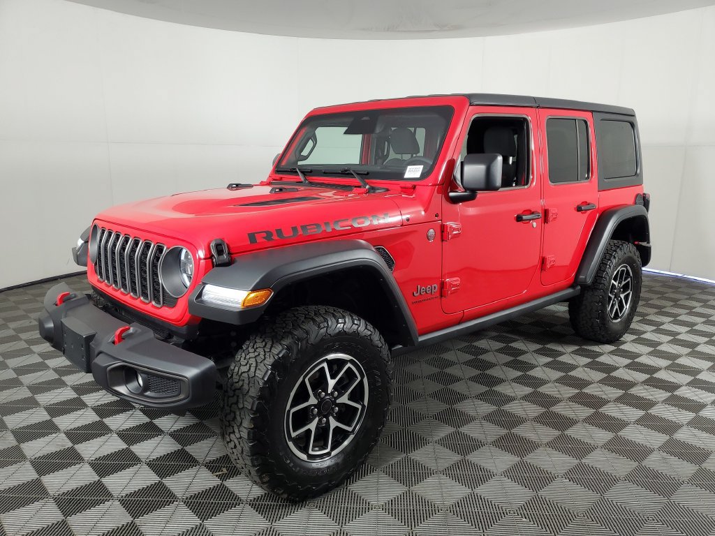 Used 2025 Jeep Wrangler Unlimited Rubicon w/ Convenience Group AWD/4WD image 8