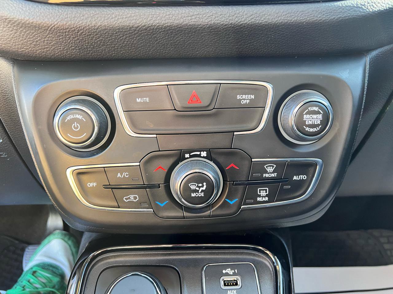 Used 2020 Jeep Compass Altitude image 15