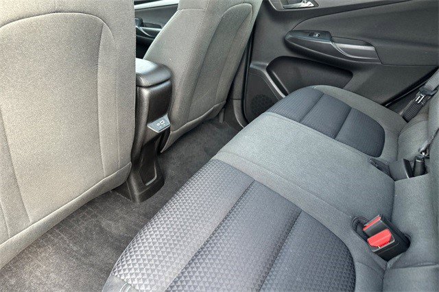 Certified 2022 Chevrolet Bolt EUV LT w/ Comfort Package image 16