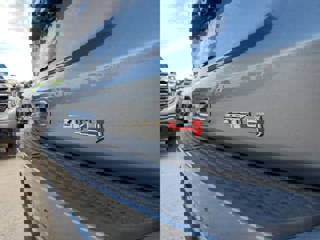 New 2026 GMC Yukon XL AT4 image 9