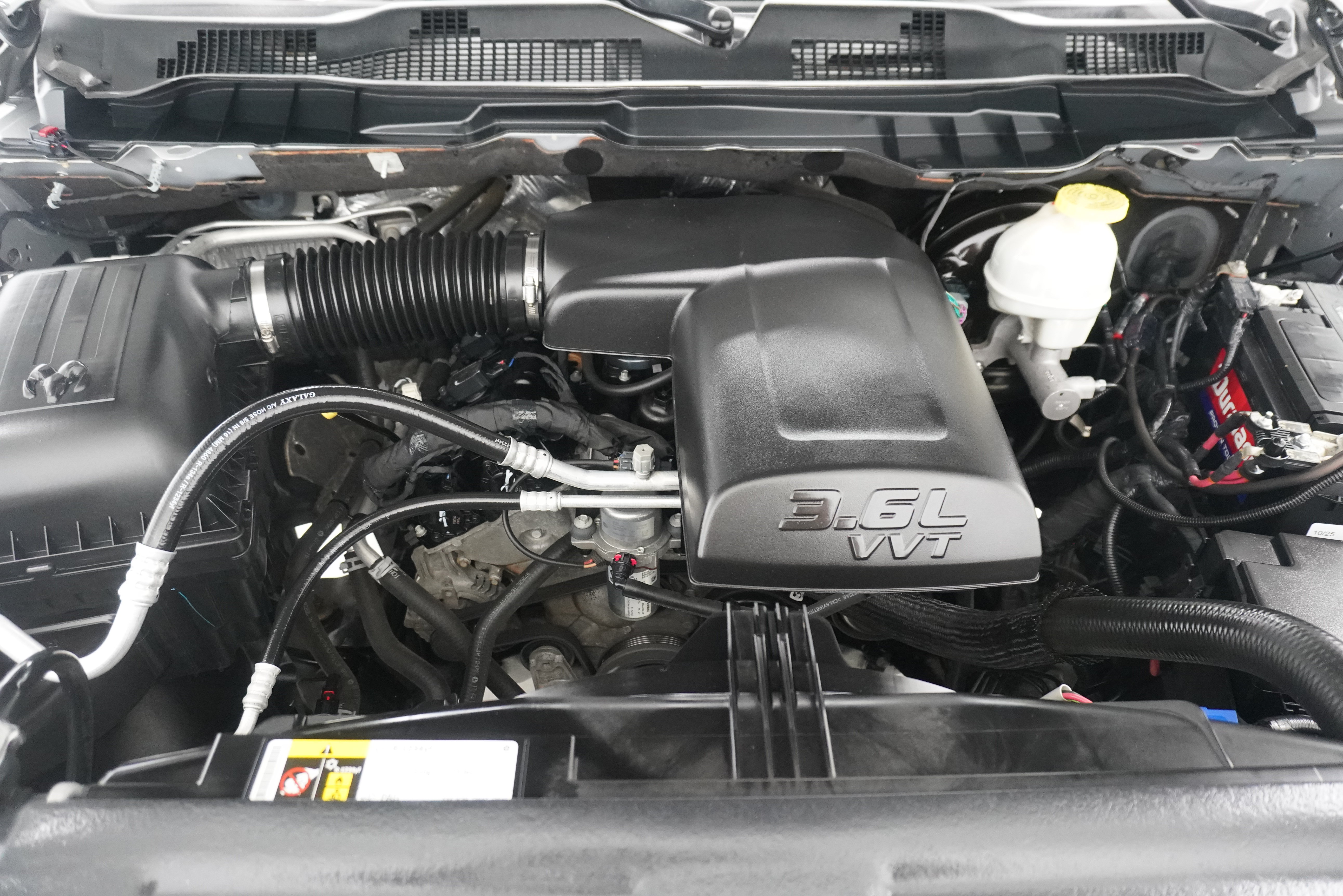 Used 2017 RAM 1500 Express RWD image 23