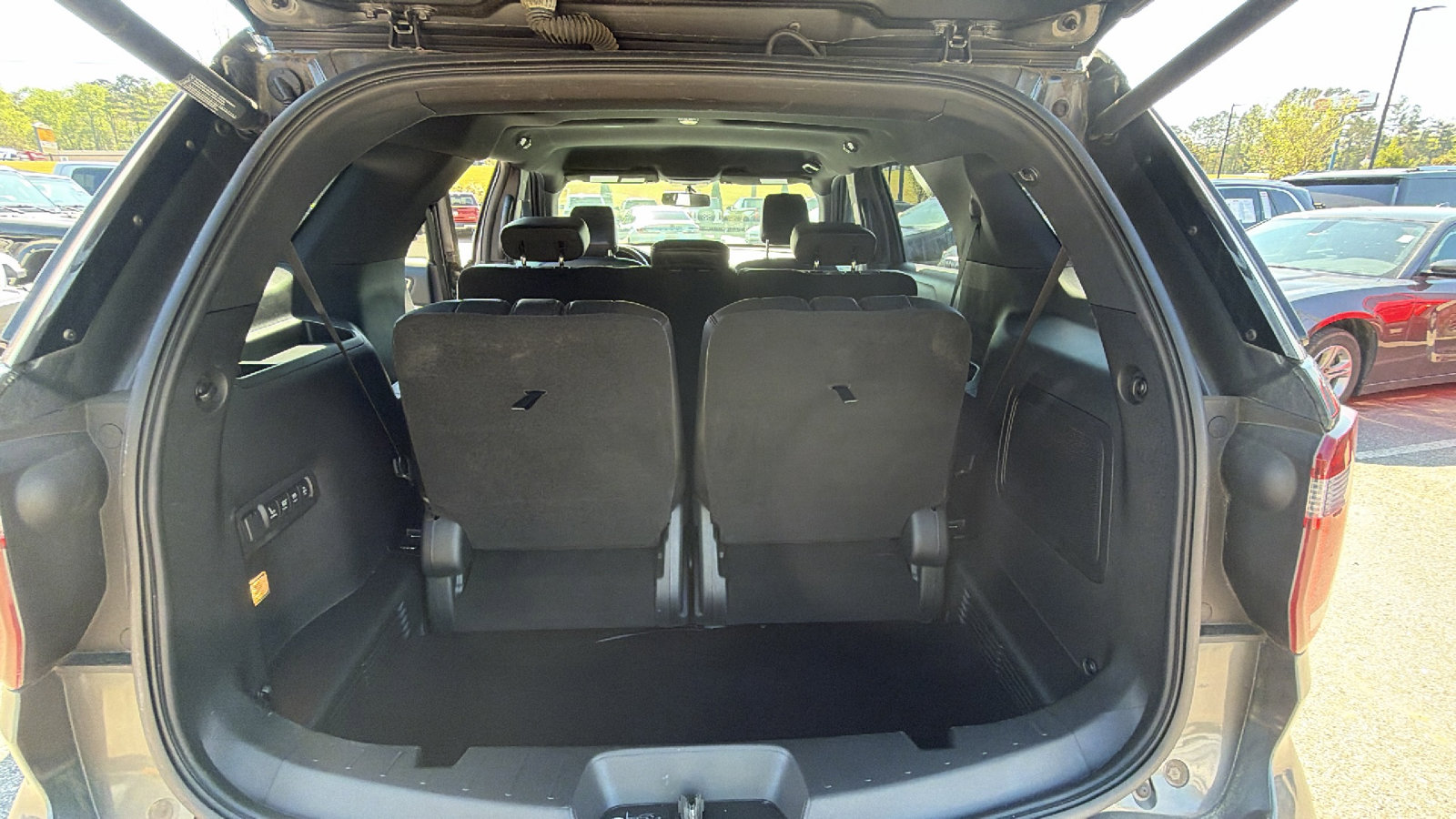 Used 2019 Ford Explorer Sport image 13