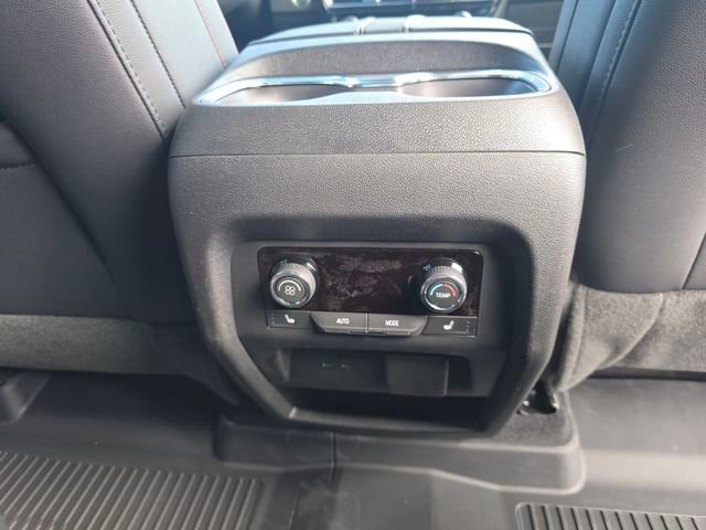 New 2026 Chevrolet Traverse RS w/ LPO, Floor Liner Package image 24