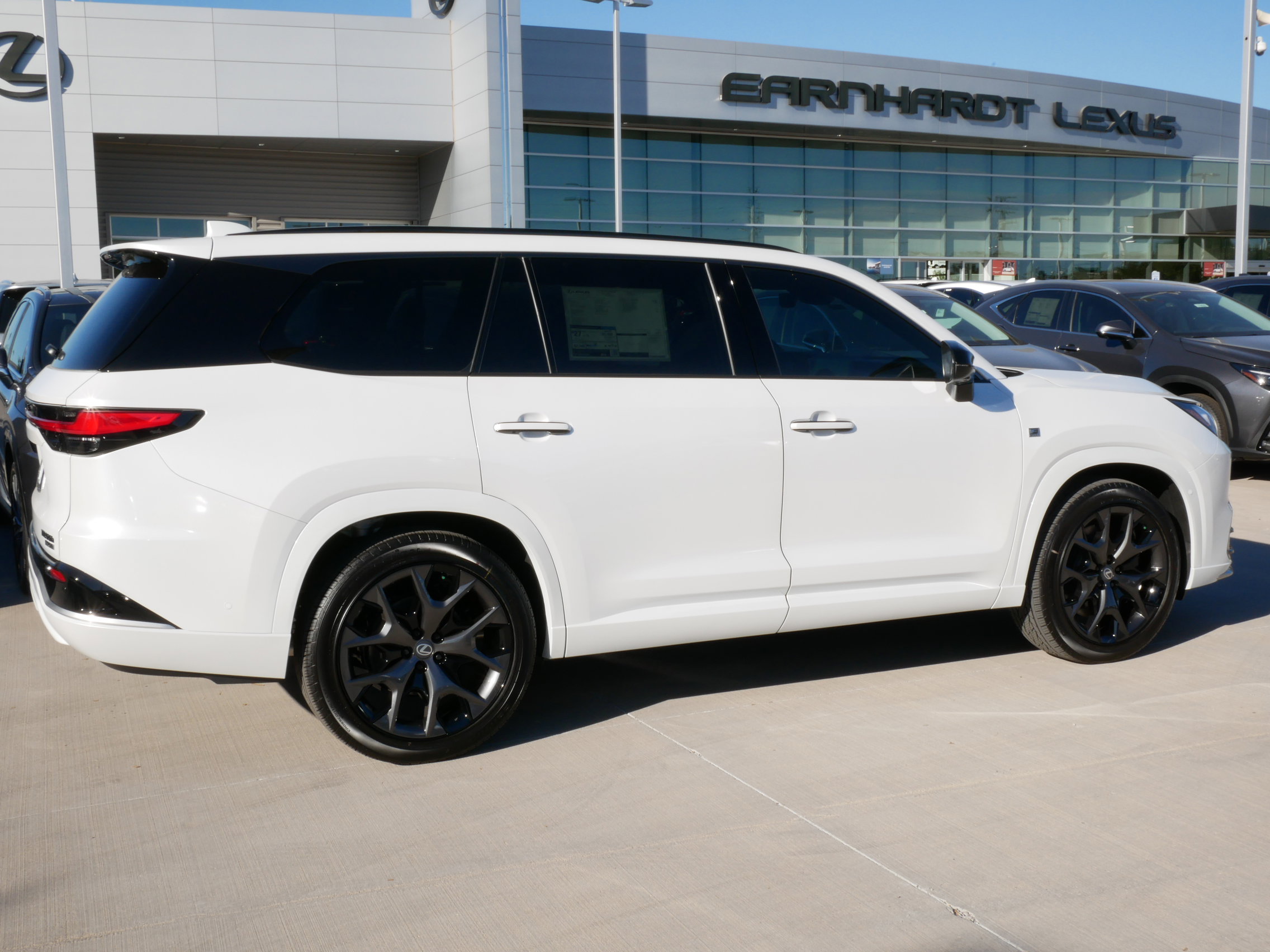 New 2026 Lexus TX 500h AWD image 7