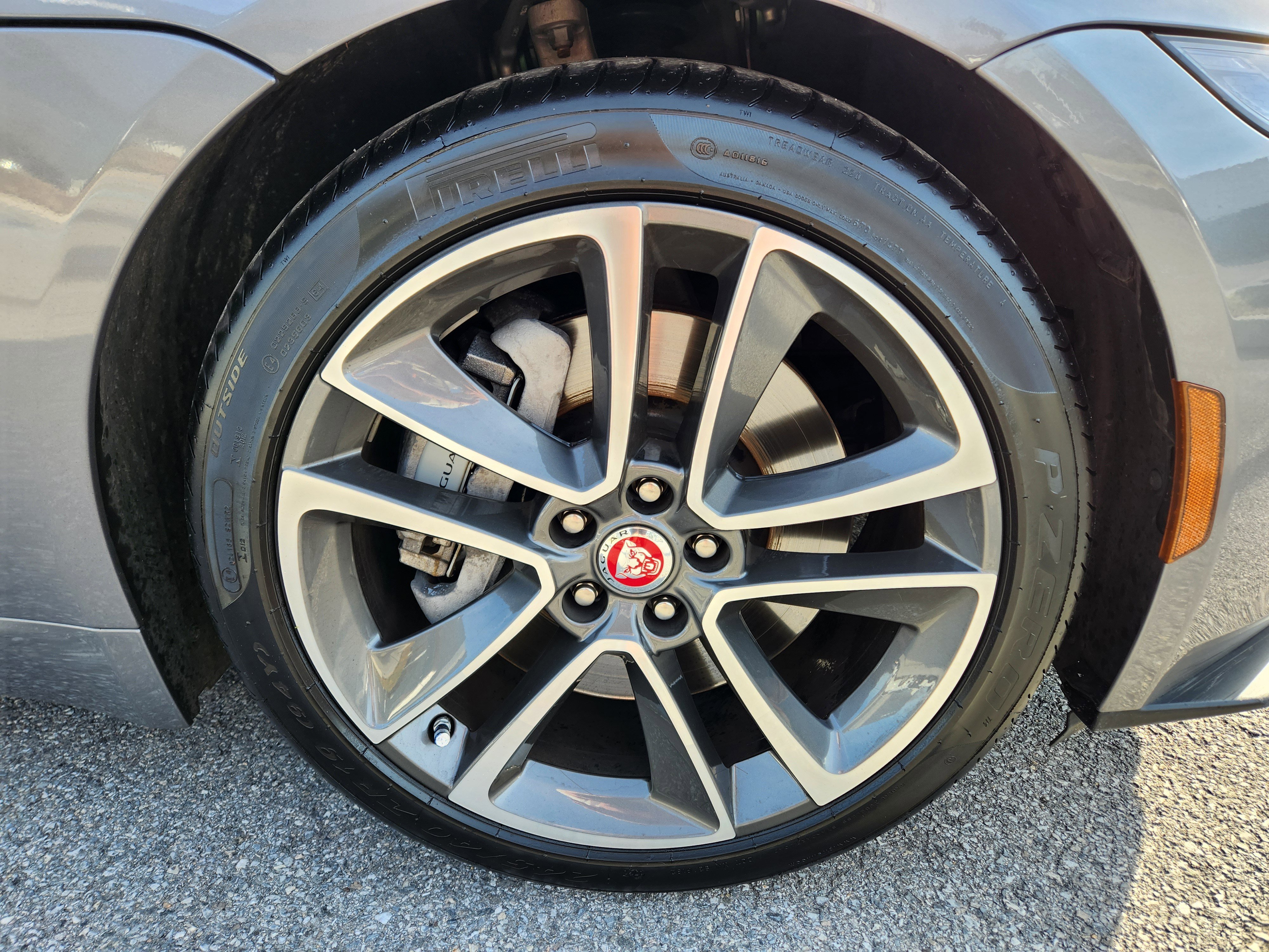 Certified 2021 Jaguar F-TYPE Convertible image 7