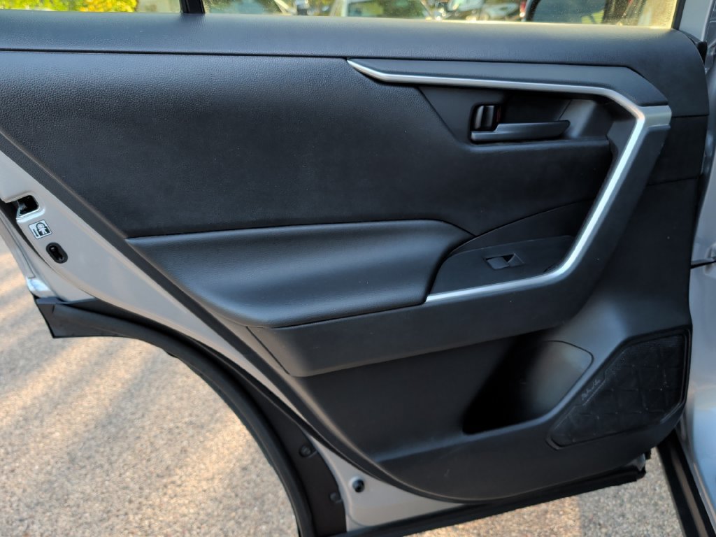 Used 2019 Toyota RAV4 LE w/ All Weather Liner Package AWD/4WD image 30