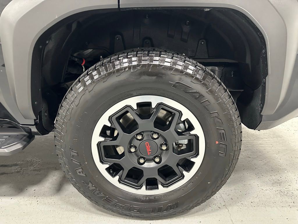 Used 2025 Toyota 4Runner TRD Off-Road image 62
