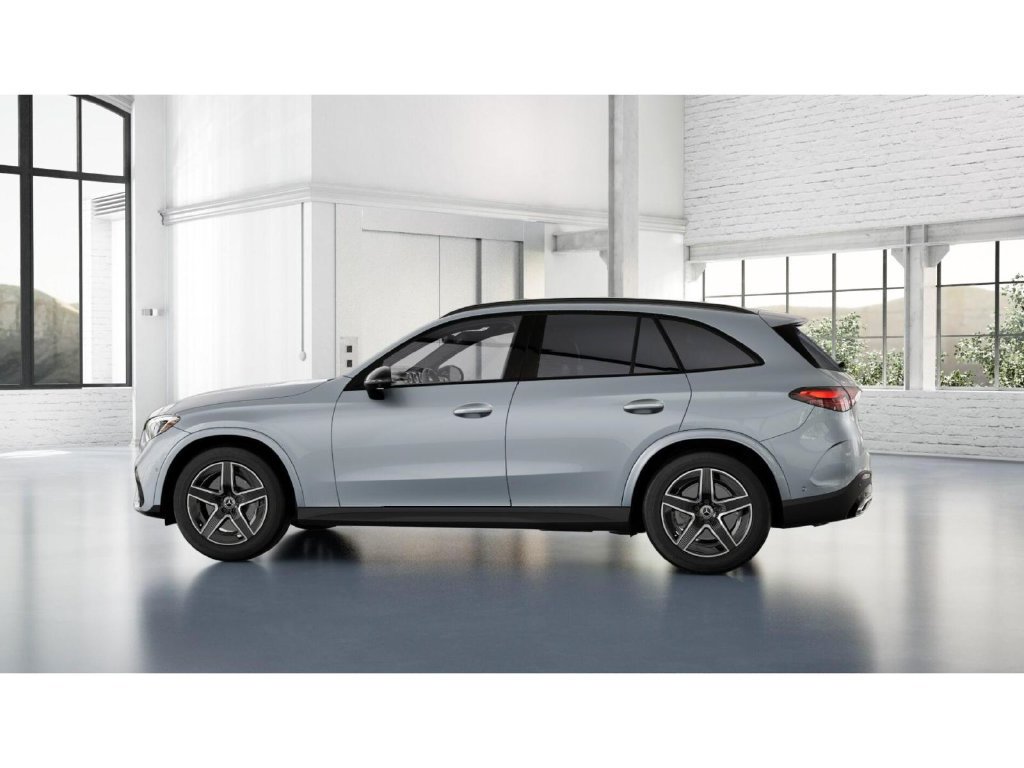 Used 2026 Mercedes-Benz GLC 300 4MATIC image 33