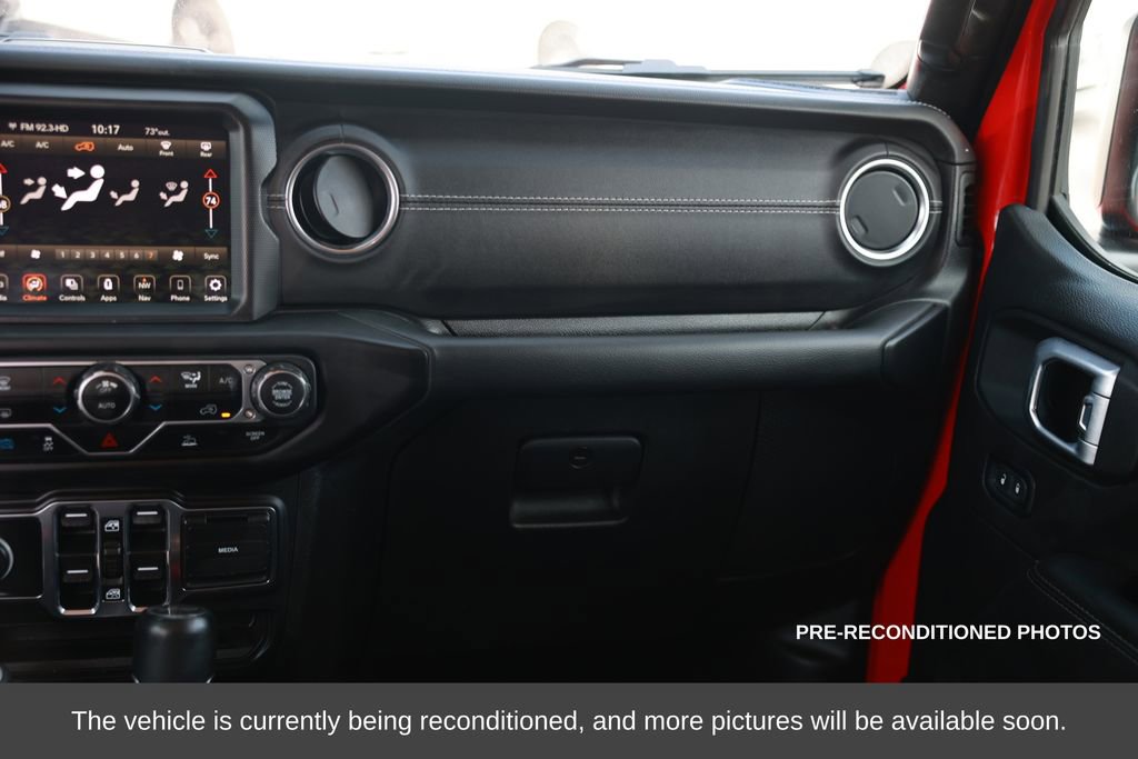 Used 2023 Jeep Wrangler Unlimited Sahara image 32