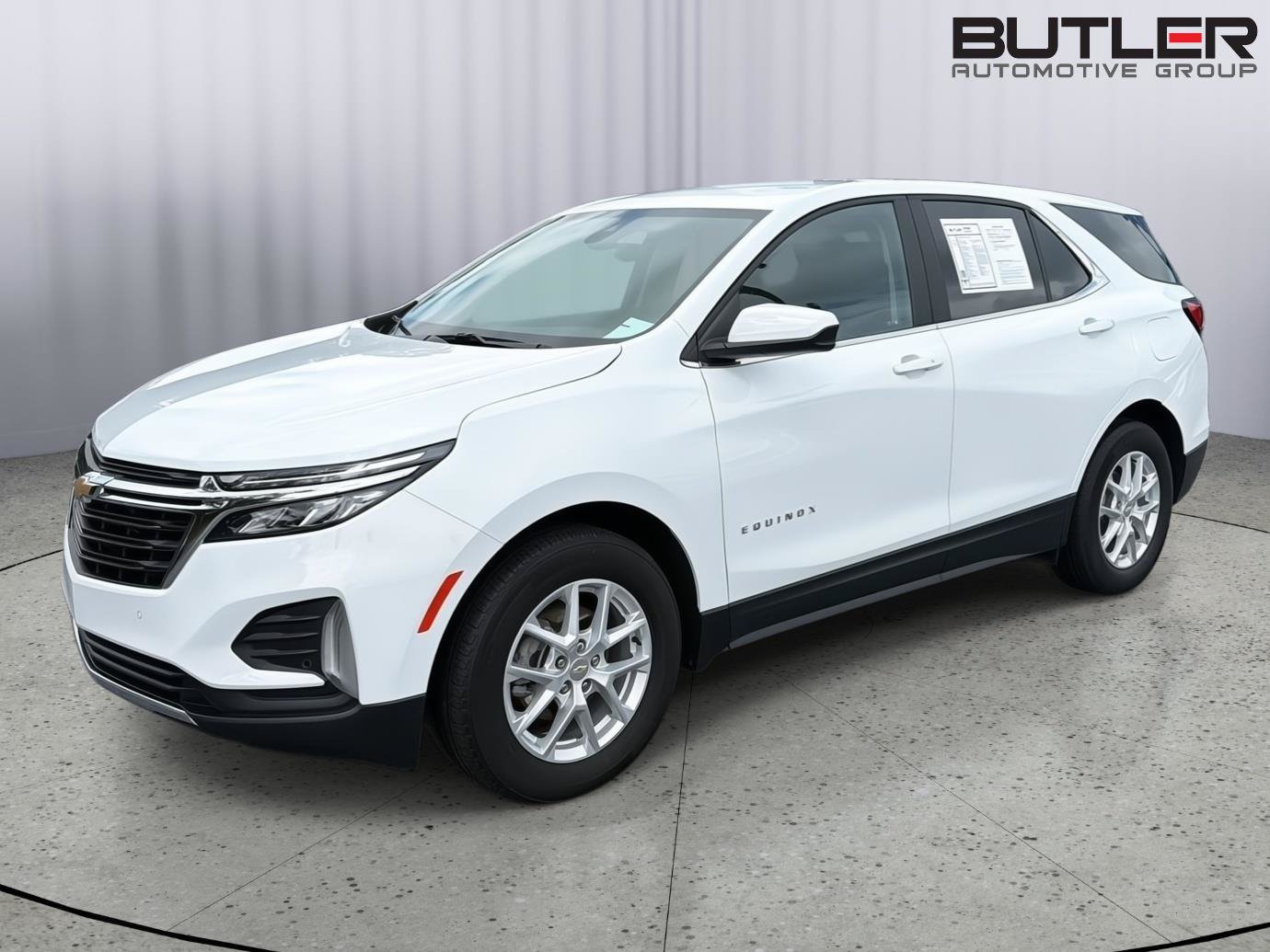 Used 2023 Chevrolet Equinox LT FWD image 1