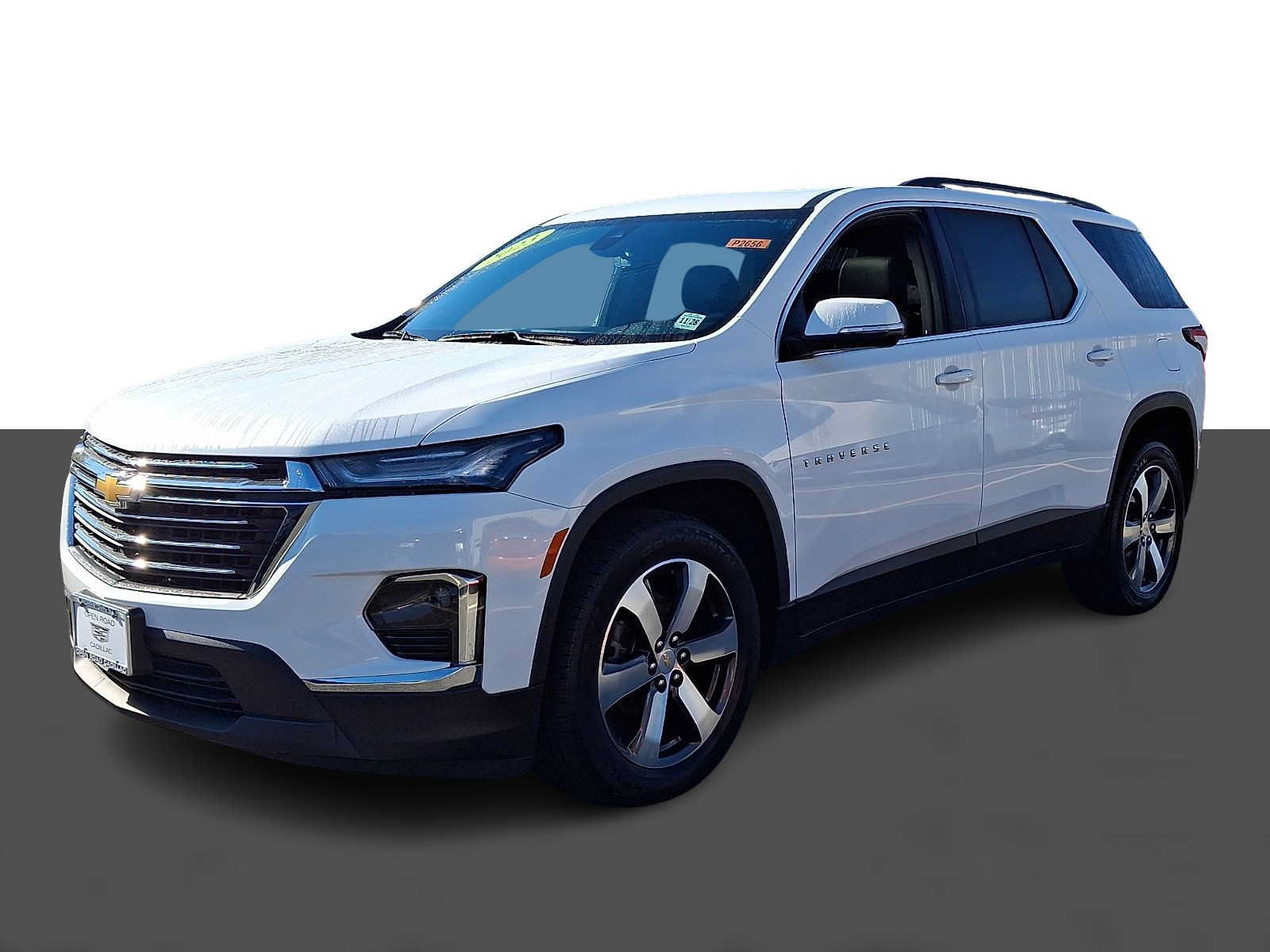 Used 2023 Chevrolet Traverse LT w/ LT Premium Package AWD/4WD image 3