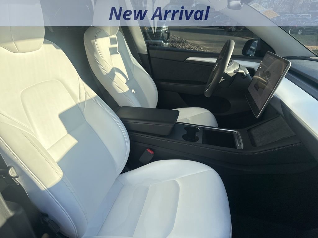 Used 2023 Tesla Model Y Performance image 8