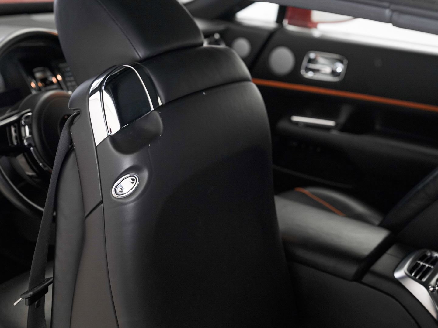 Used 2020 Rolls-Royce Dawn image 25