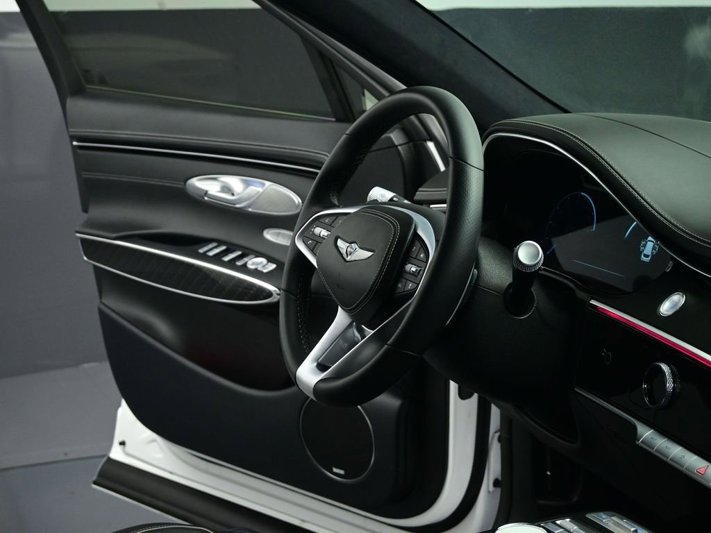 Used 2025 Genesis GV70 3.5T Sport w/ Sport Prestige Package image 70