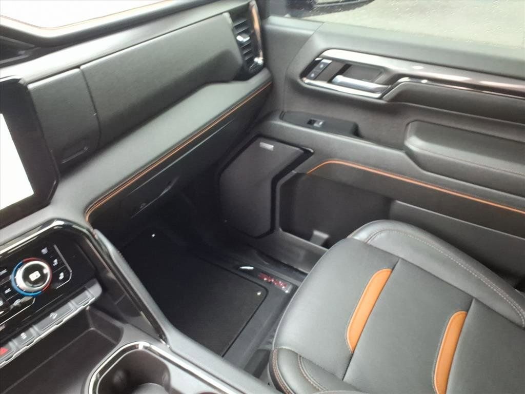 Used 2024 GMC Sierra 2500 AT4 w/ AT4 Premium Plus Package image 34