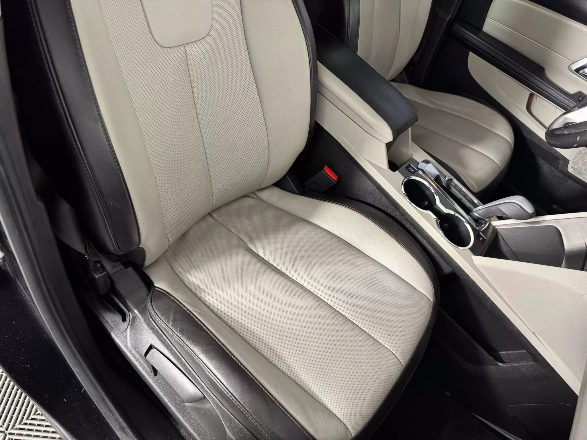 Used 2012 GMC Terrain SLT FWD image 34
