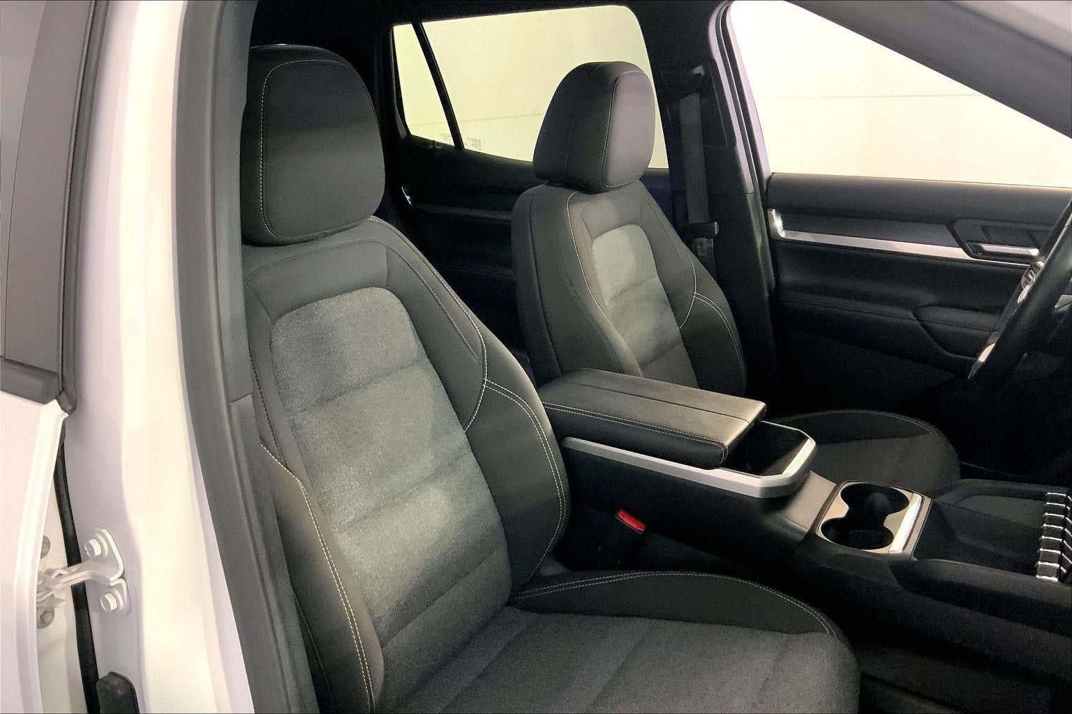 Used 2025 GMC Terrain Elevation AWD/4WD image 7
