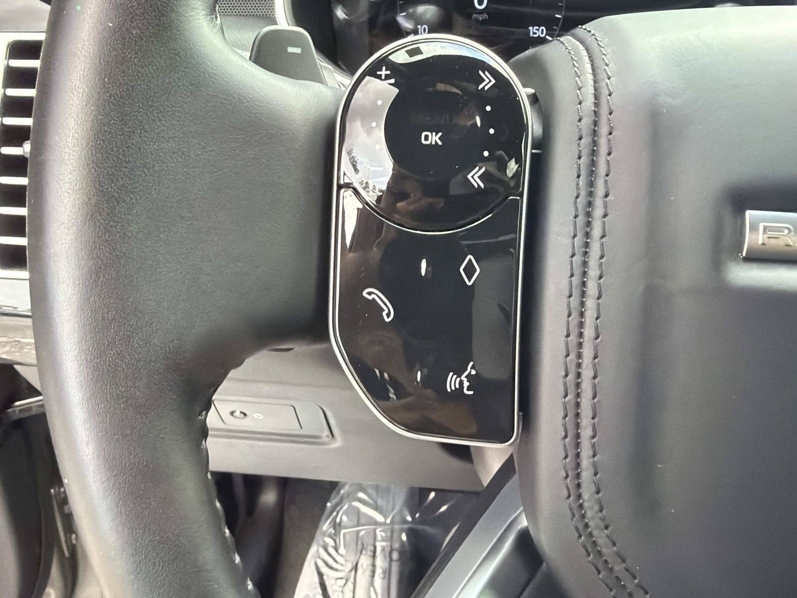 Used 2021 Land Rover Range Rover AWD/4WD image 30