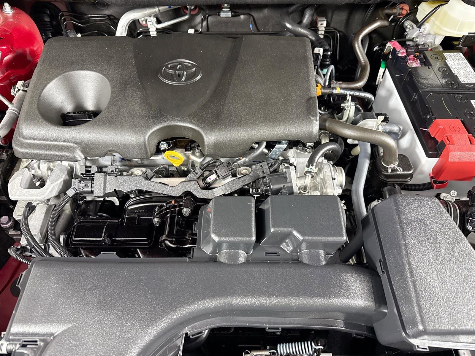 Certified 2025 Toyota RAV4 LE FWD image 41