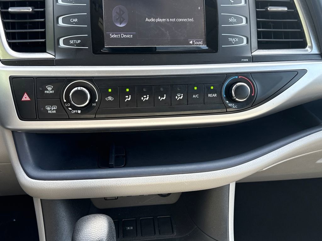 Used 2019 Toyota Highlander LE image 21