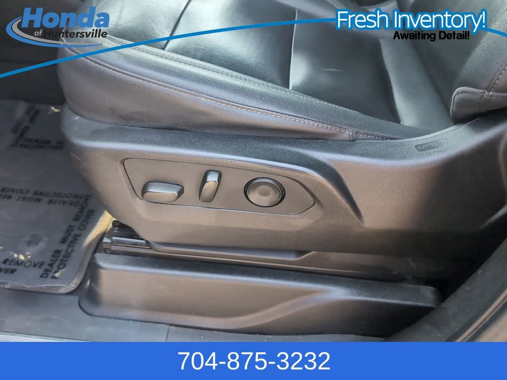 Used 2022 Chevrolet Tahoe Z71 w/ Luxury Package image 20