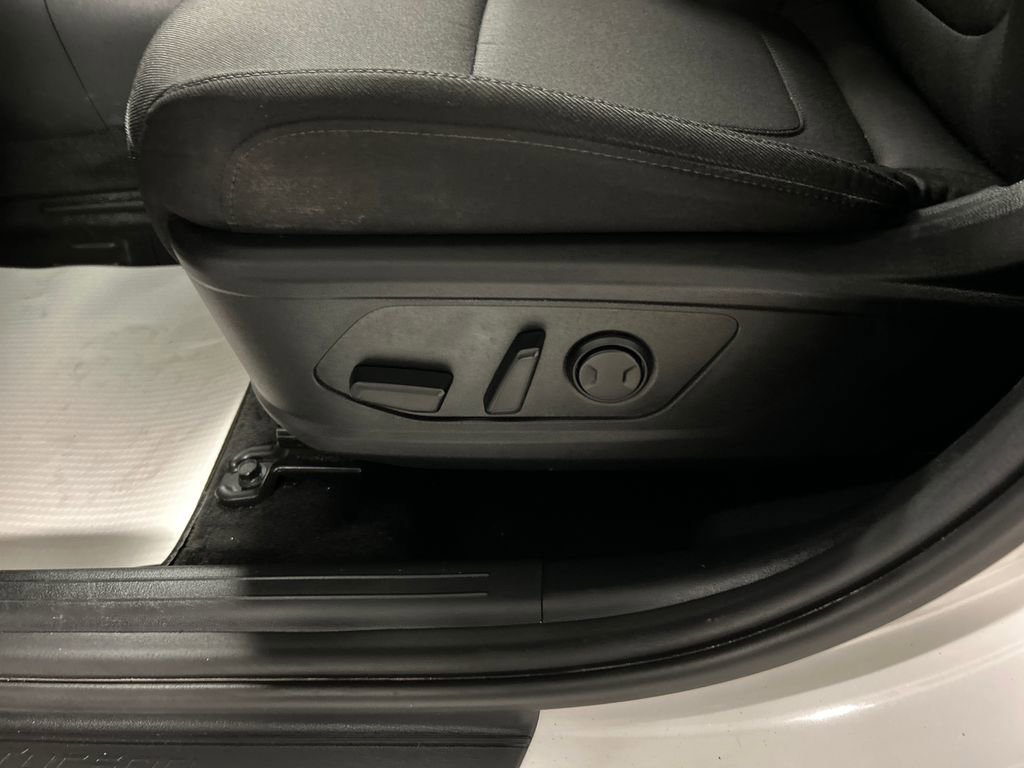 Used 2023 Hyundai Tucson SEL w/ Cargo Package image 11