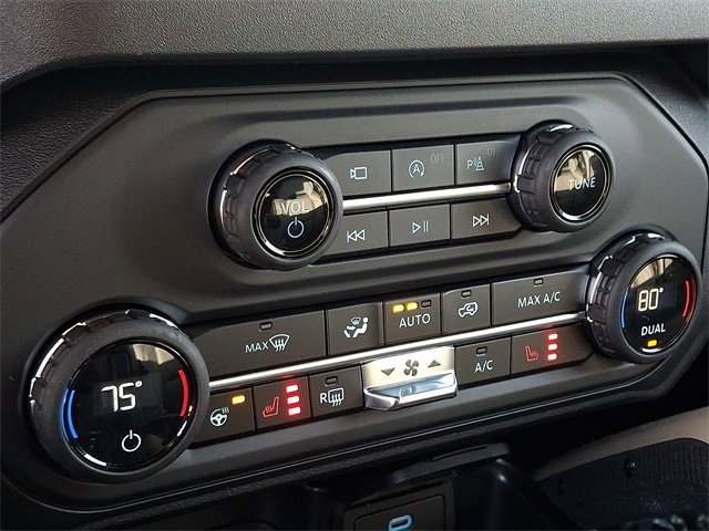 New 2025 Ford Bronco Badlands image 11