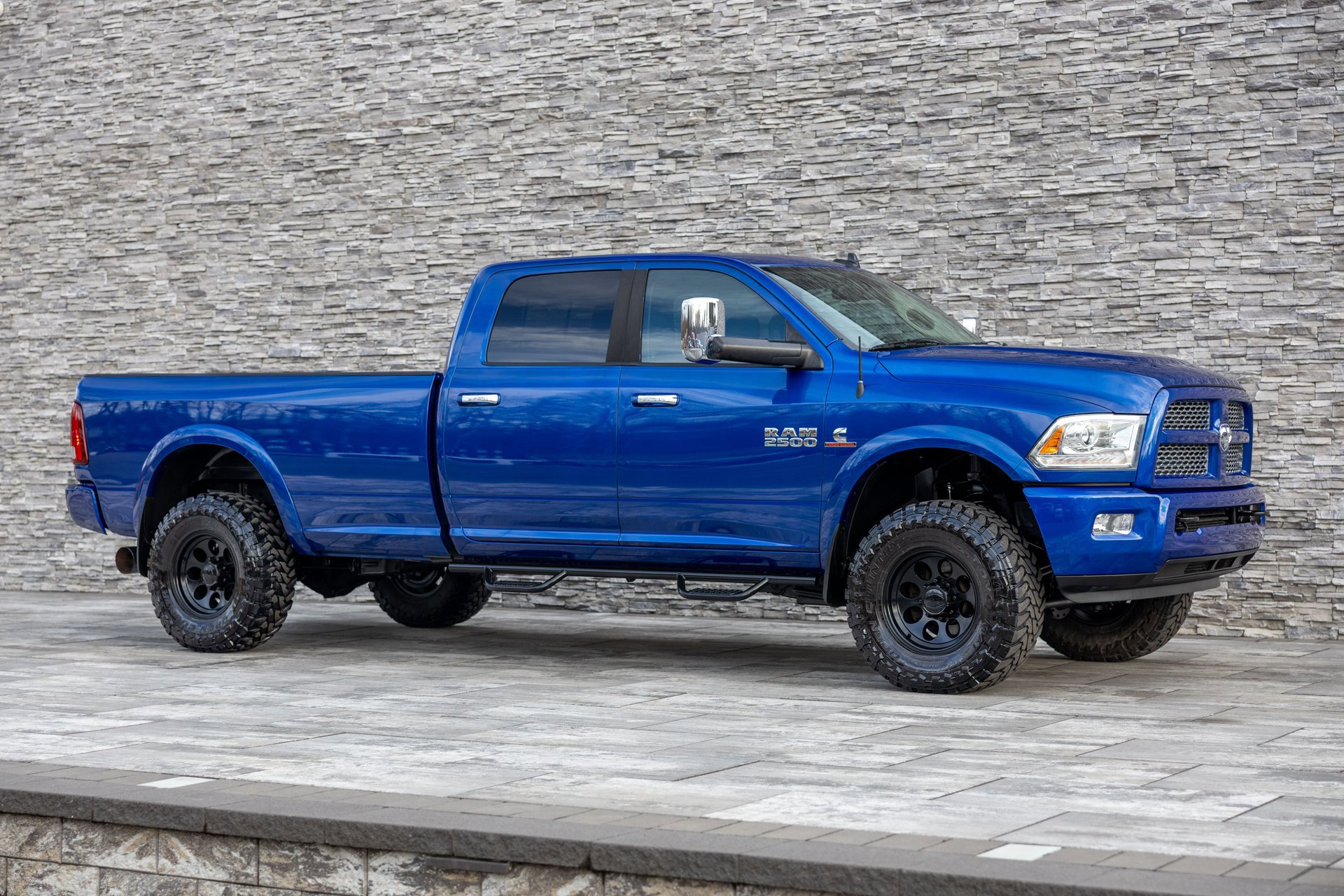 Used 2015 RAM 2500 Laramie w/ Convenience Group image 9