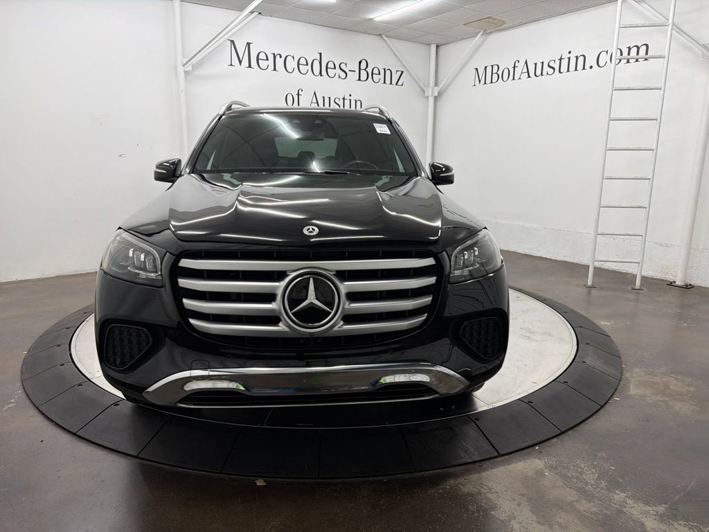 Used 2024 Mercedes-Benz GLS 450 4MATIC image 2