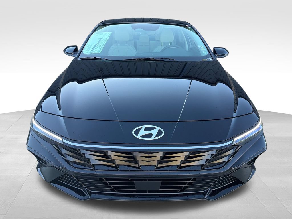 New 2026 Hyundai Elantra Limited FWD image 11