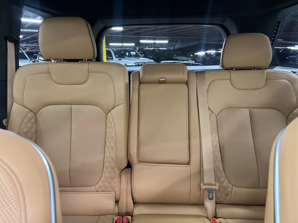 Used 2024 Jeep Grand Cherokee Summit w/ Luxury Tech Group V image 21