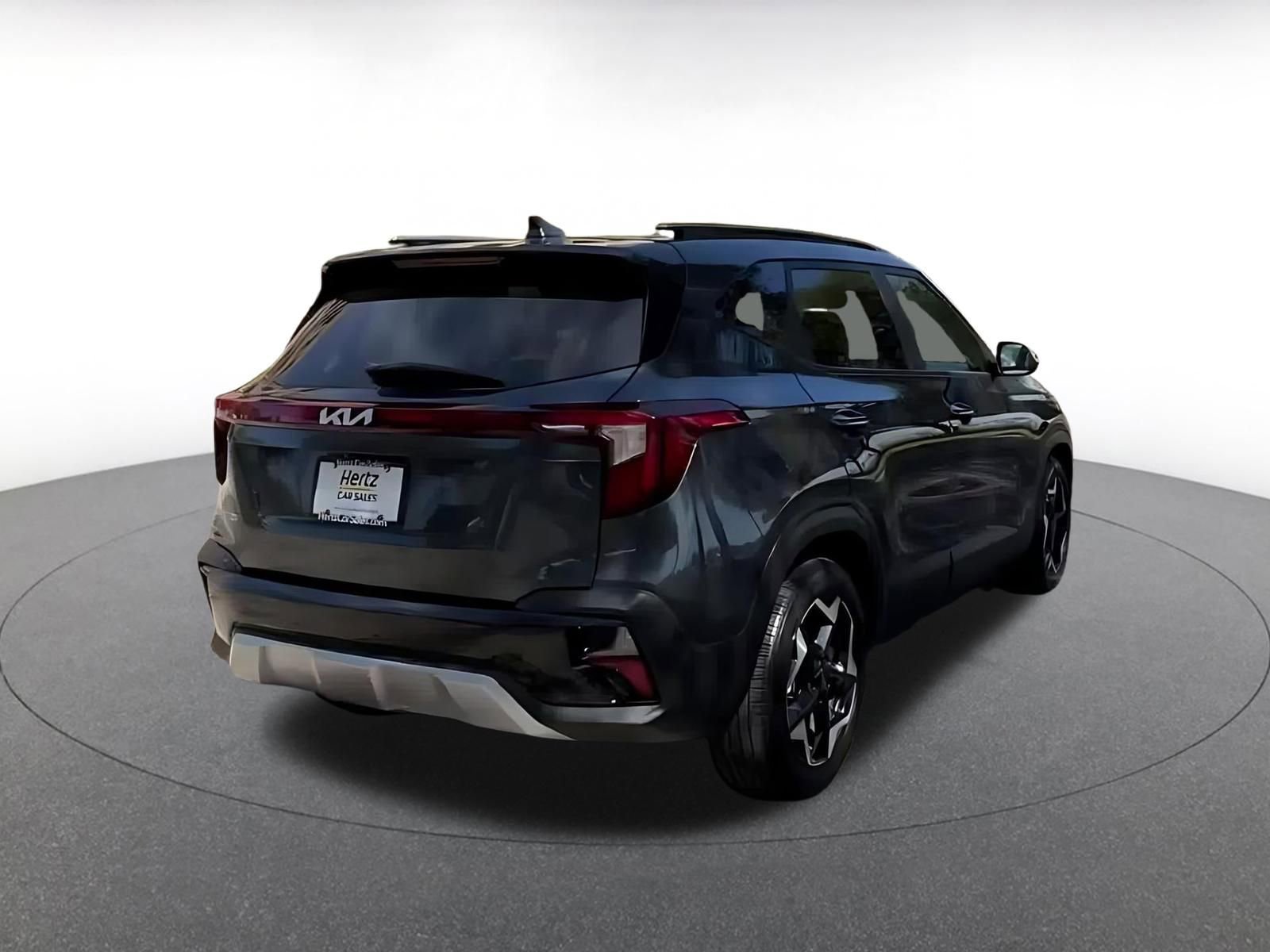 Used 2025 Kia Seltos S image 13