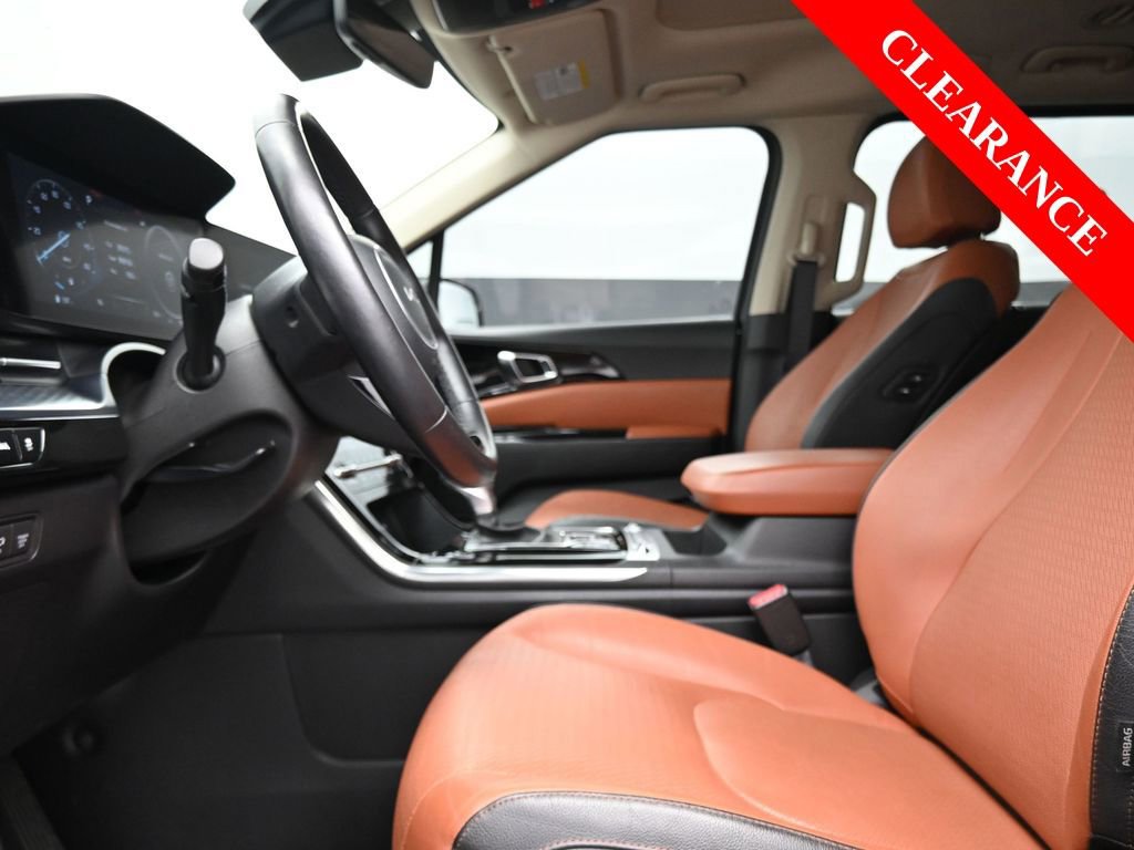 Used 2023 Kia Carnival SX Prestige image 13