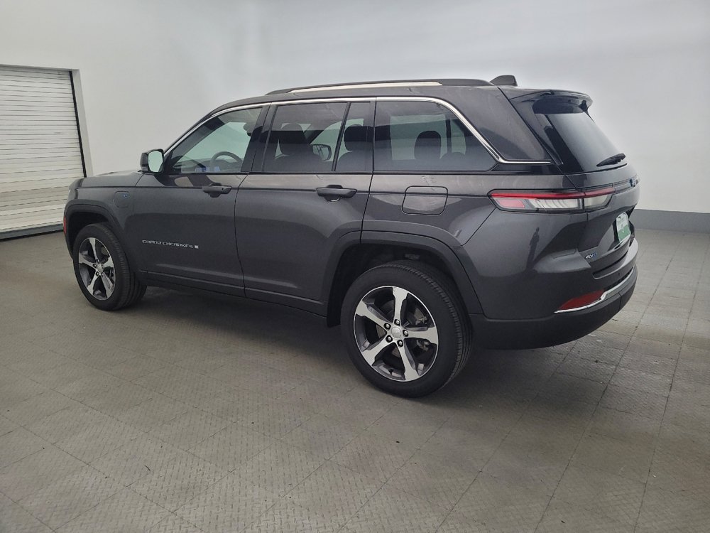 Used 2023 Jeep Grand Cherokee 4WD 4xe image 3