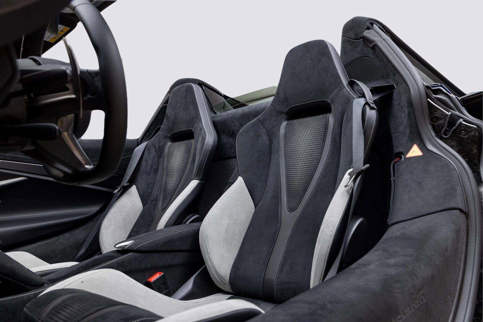 New 2026 McLaren 750S Spider RWD image 18